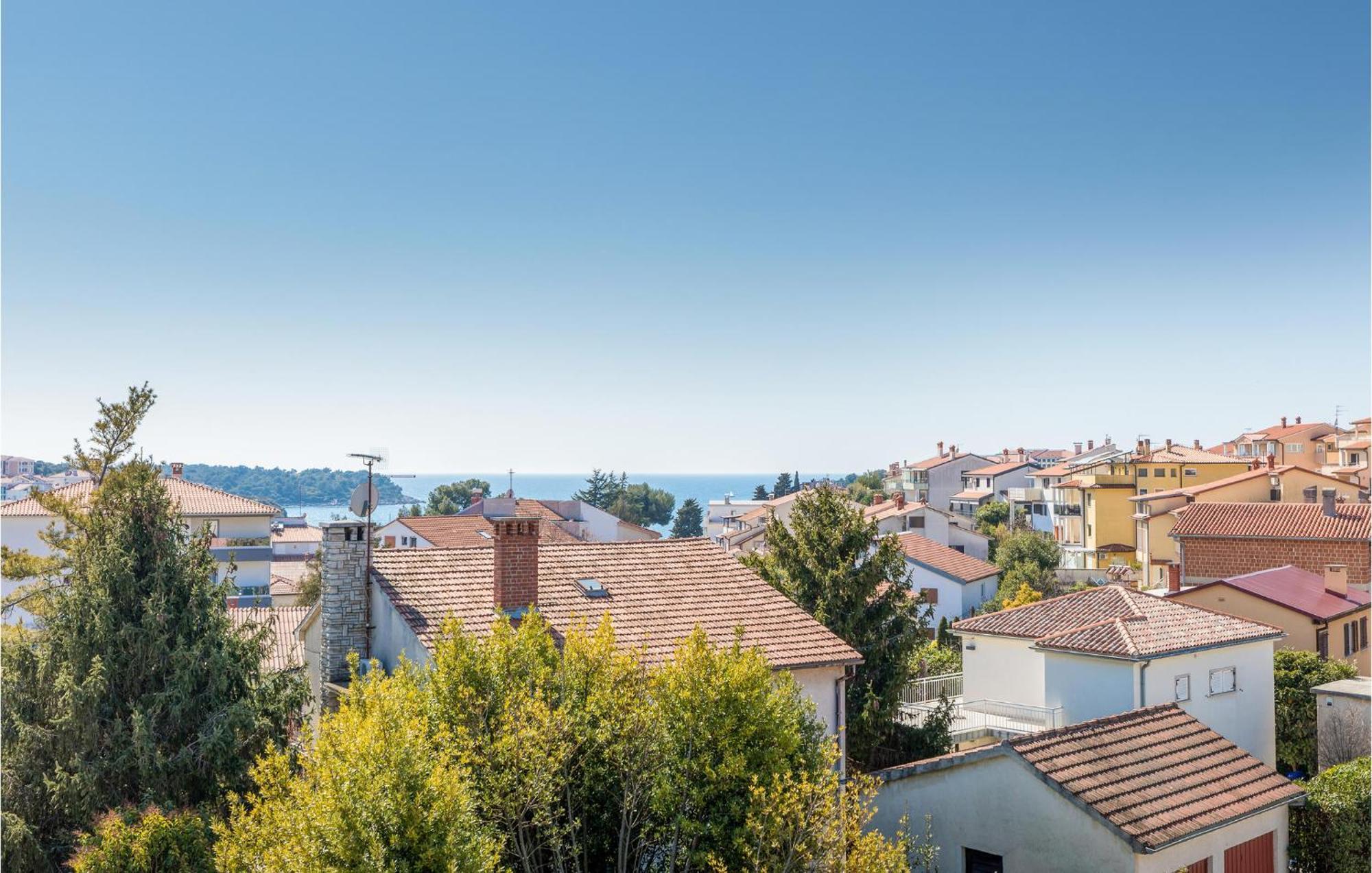 Stunning Apartment In Pjescana Uvala With Wifi Extérieur photo