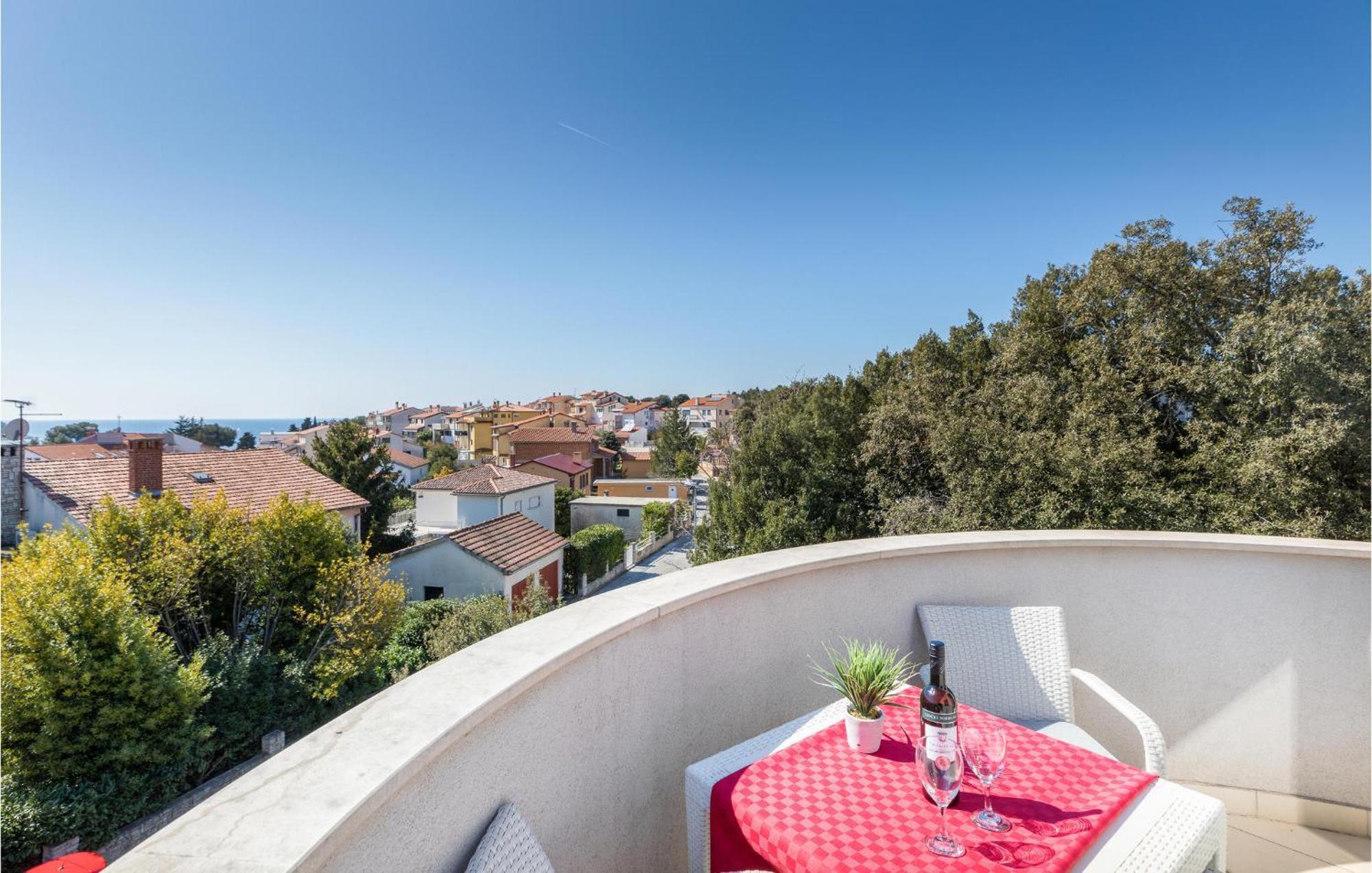 Stunning Apartment In Pjescana Uvala With Wifi Extérieur photo